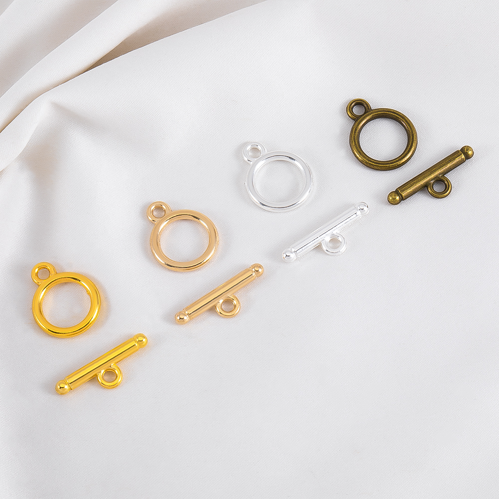 10 Set/Lotto Chiusure a T in M - Jewelry Making Articles recensione e prezzo