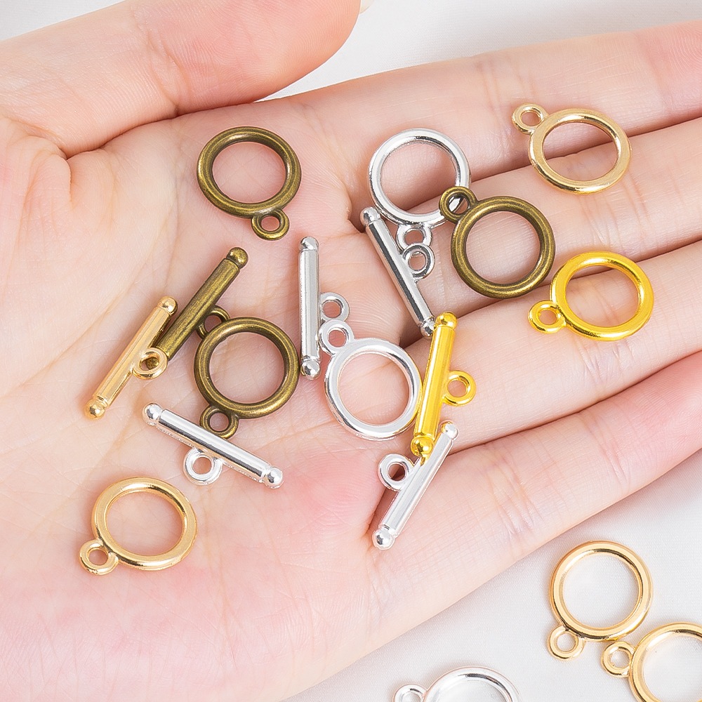 10 Set/Lotto Chiusure a T in M - Jewelry Making Articles recensione e prezzo